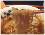 磯野 醤油らーめんの麺