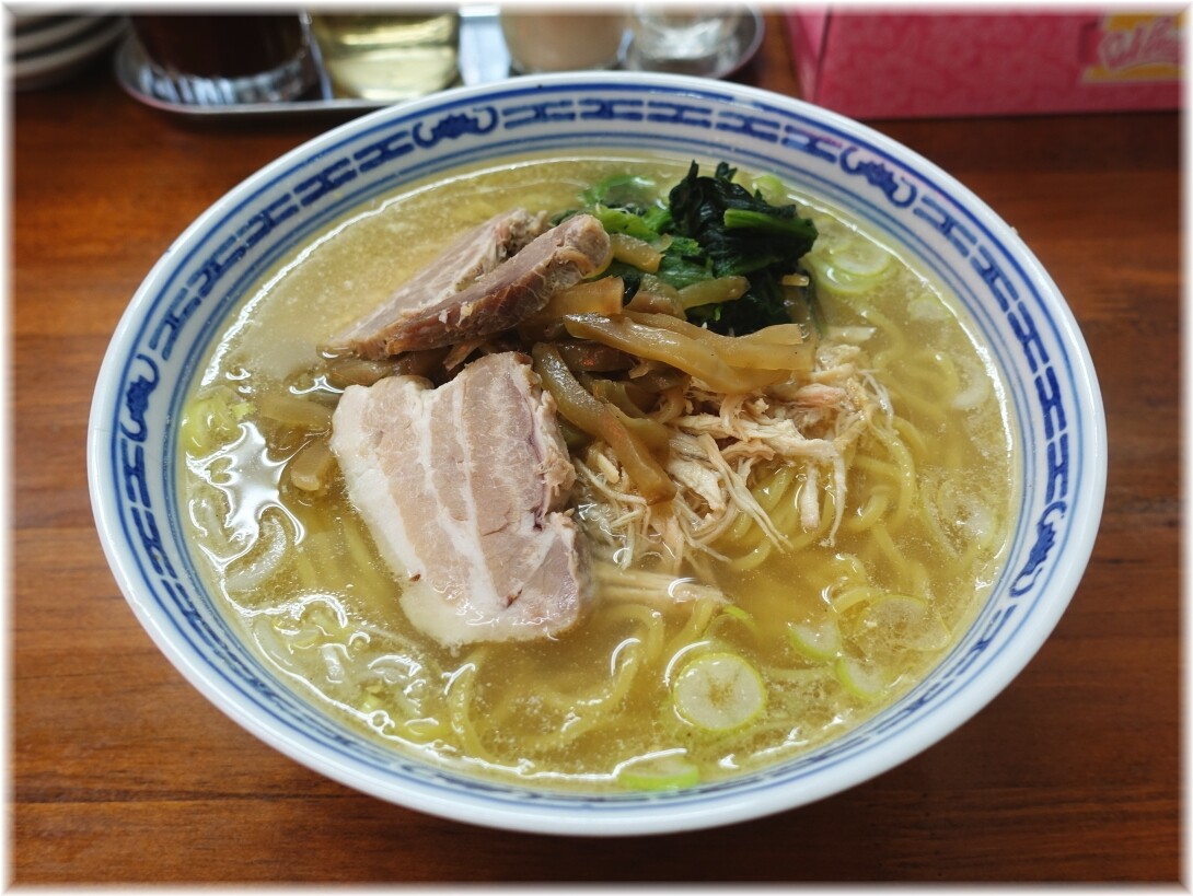 りょう華 工場店 上湯麺