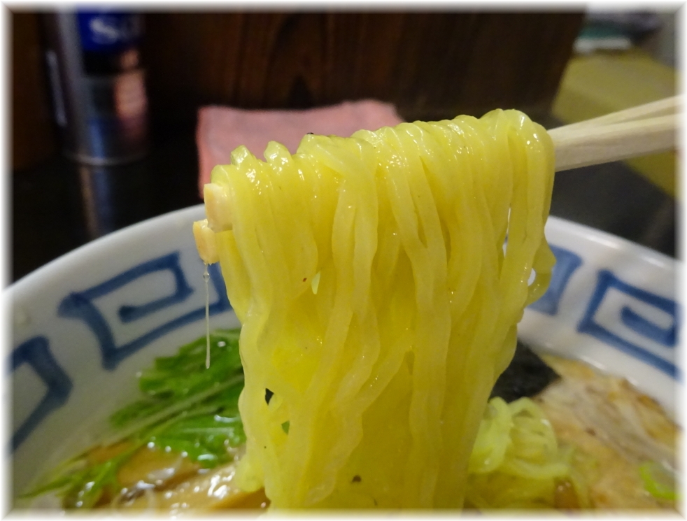 濱塩らぁめん 濱塩たまごの麺