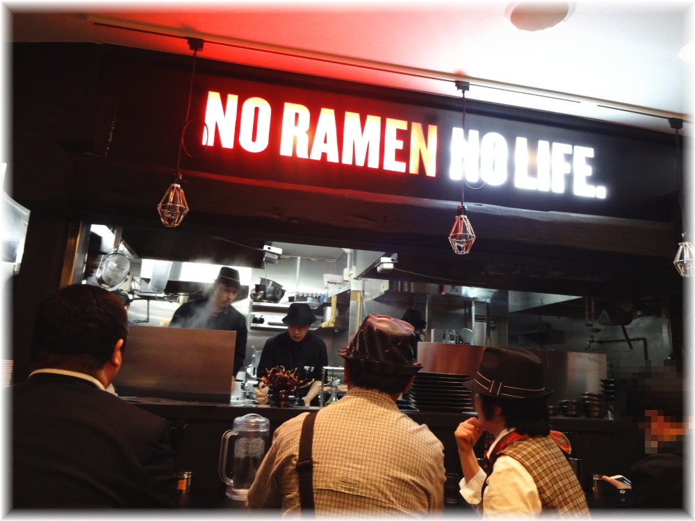IKEMENHOLLYWOOD 店内