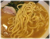 誠屋 大森山王店 太麺ラーメンの麺