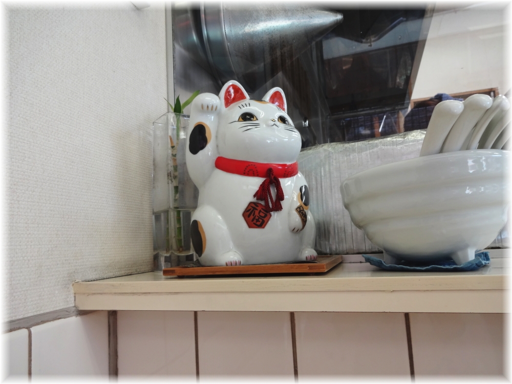ふくみみ 店内の招き猫