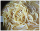 麺組 味噌らーめん(絡み付き)の麺