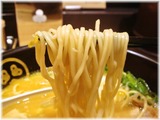 TOKYO豚骨BASE MADE by 博多一風堂　豚骨醤油＋タンメン野菜の麺