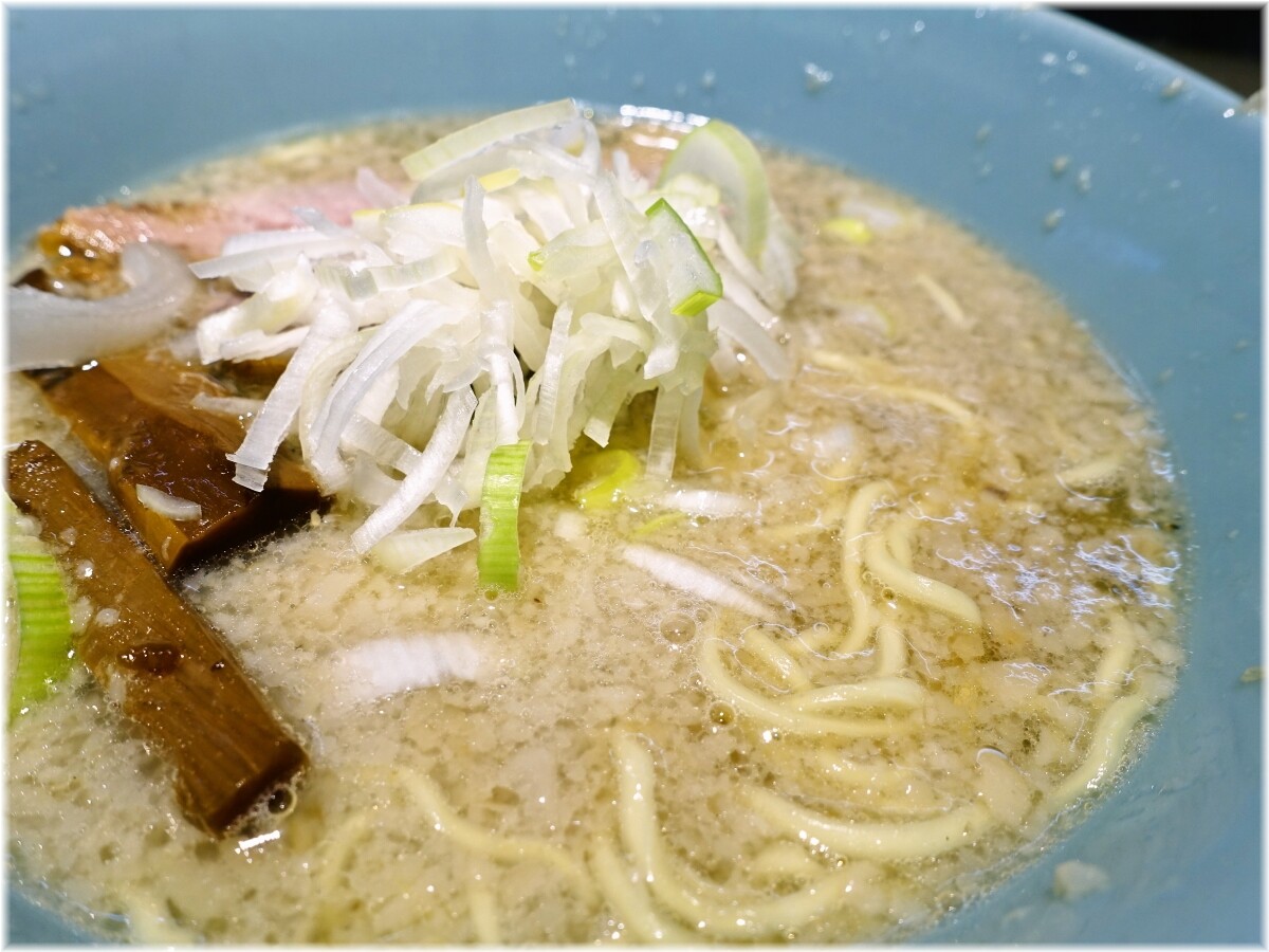 まるえ中華そば(朝ラーメン) 朝ラーメンのスープ