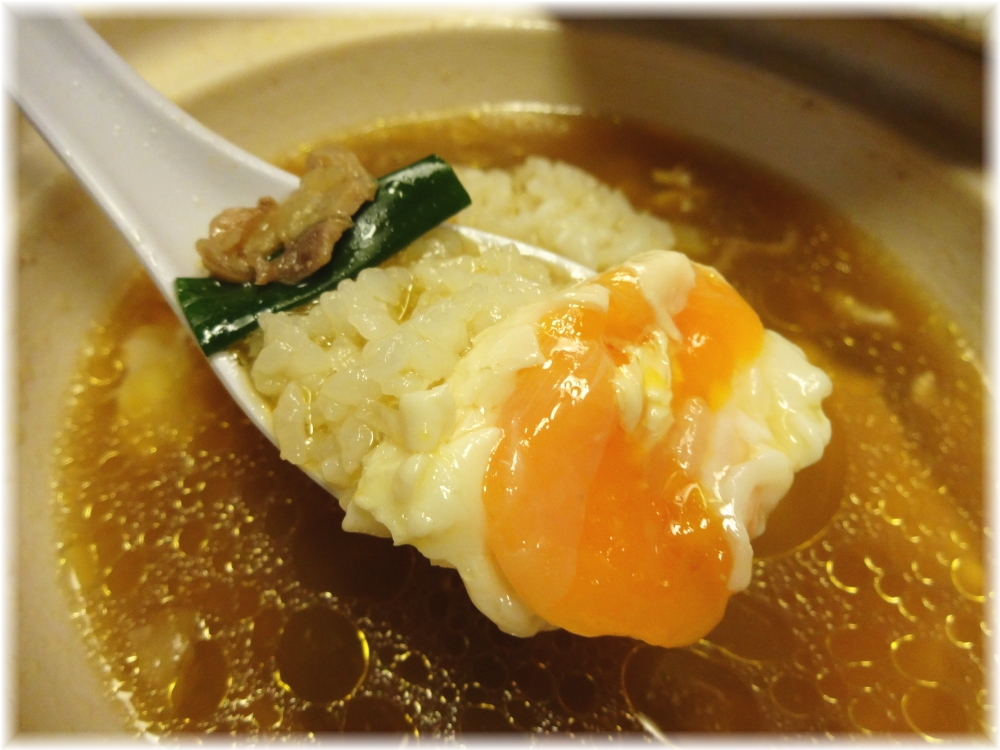 谷口食堂 鍋焼きラーメン雑炊風