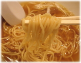 天鴻餃子房 ラーメンの麺