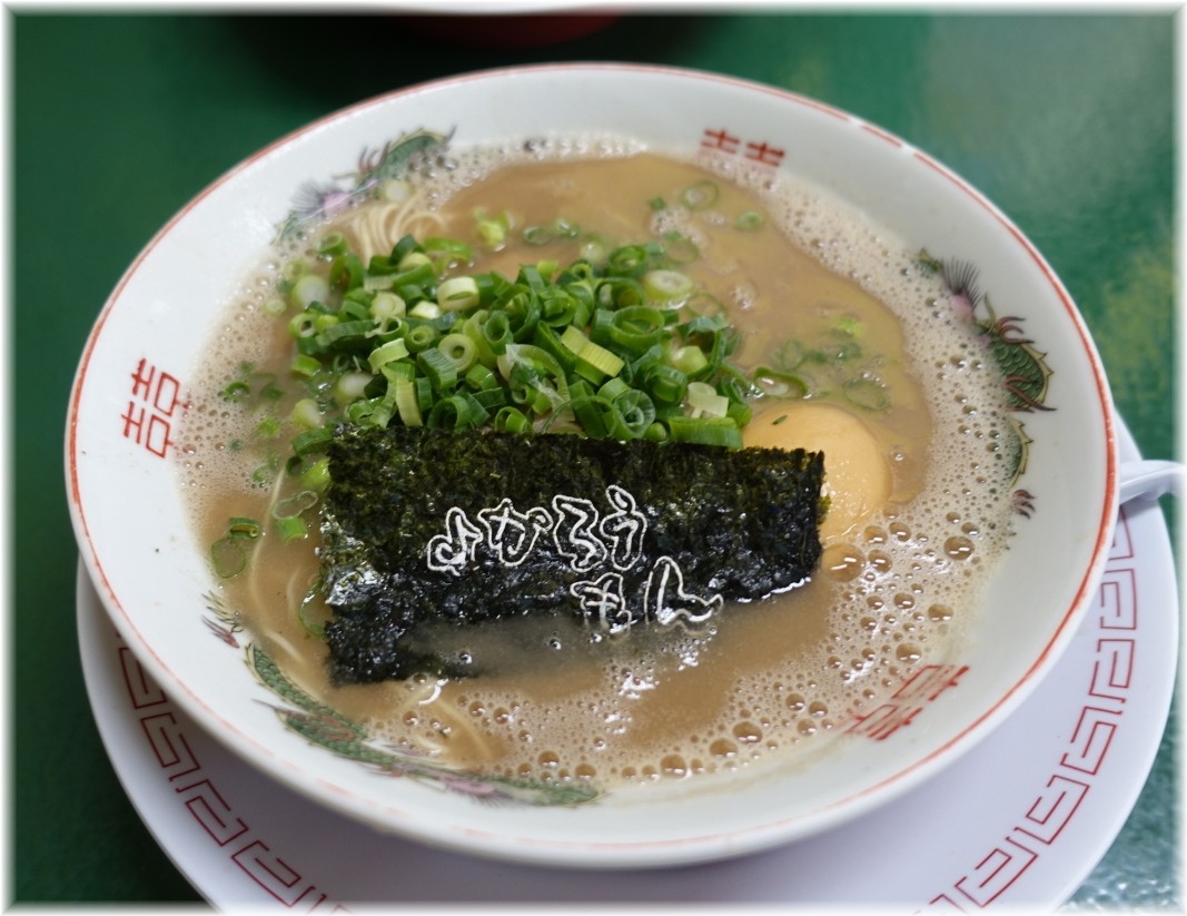 よかろうもん 煮たまごラーメン