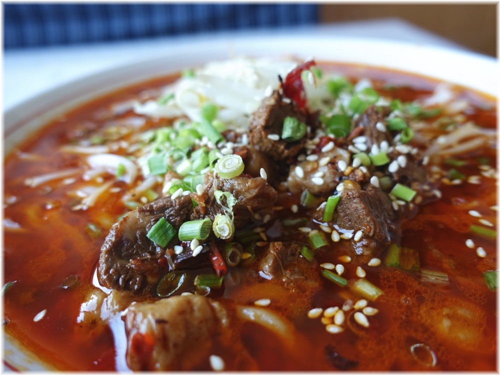 無雙ラーメン 無雙麻辣牛肉麺の具