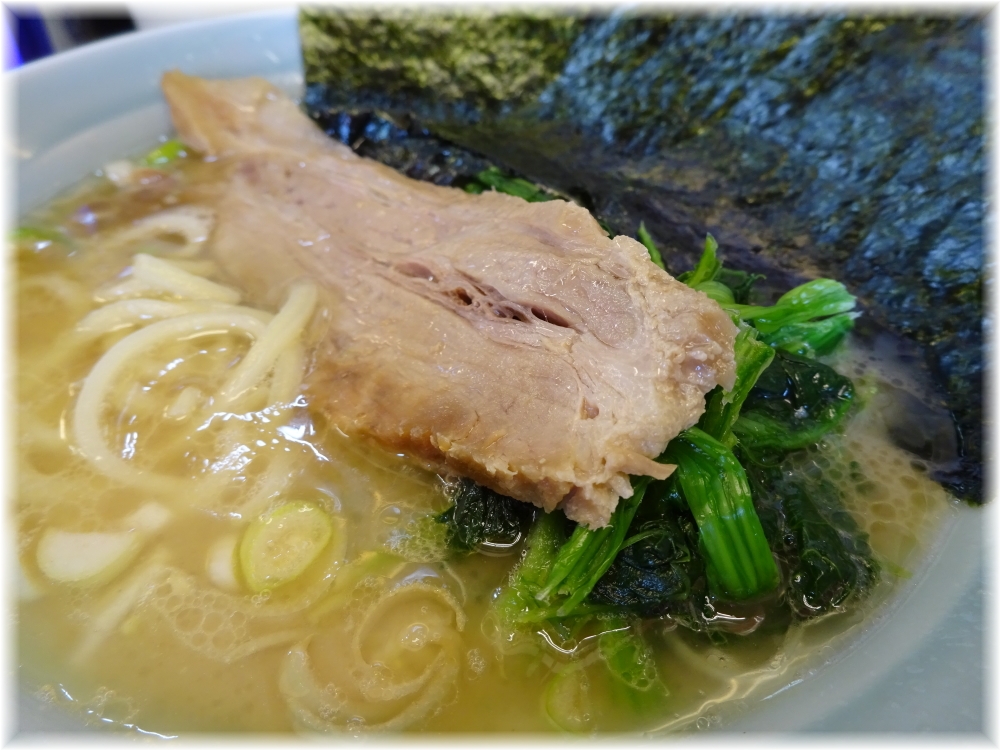 光家 ラーメン(並)の具