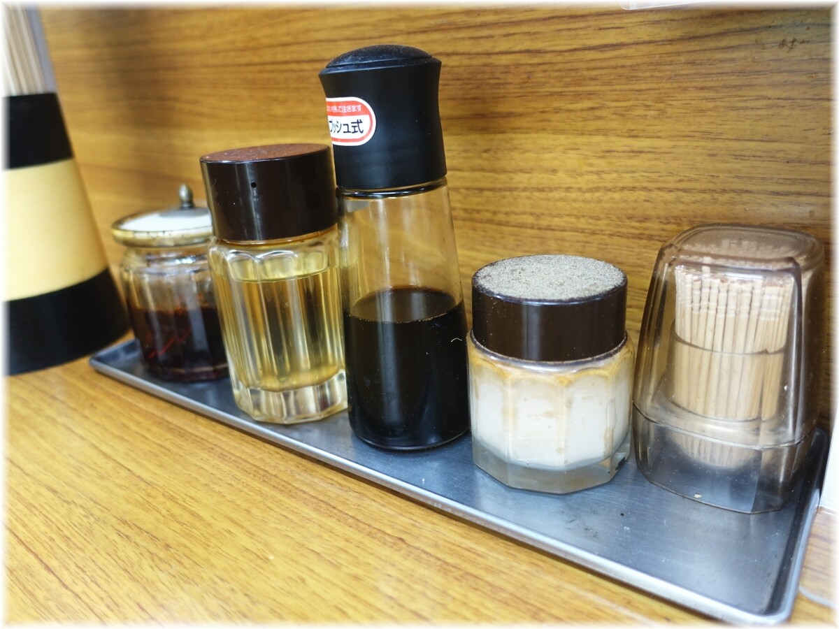 中華長寿 卓上の調味料