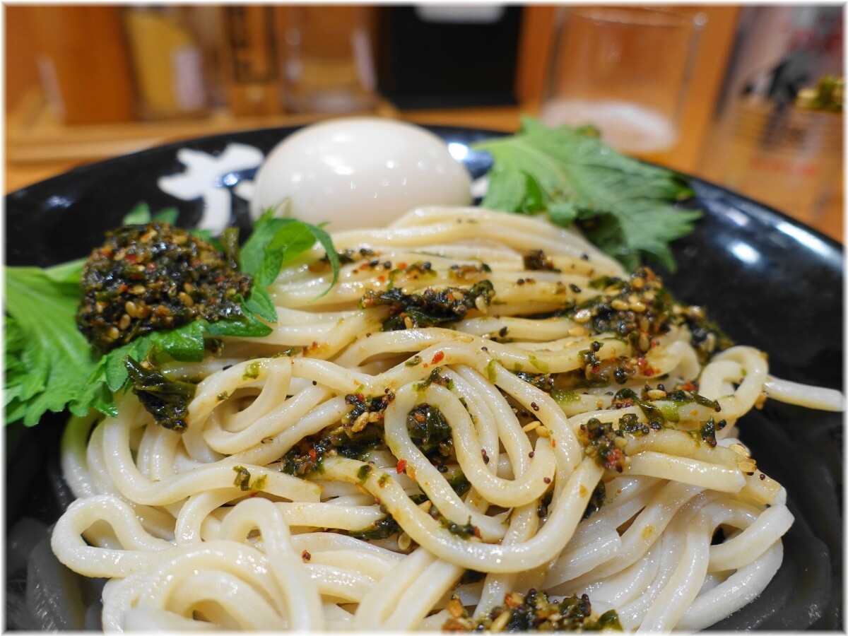 六厘舎2 特製朝の生七味つけめんの麺