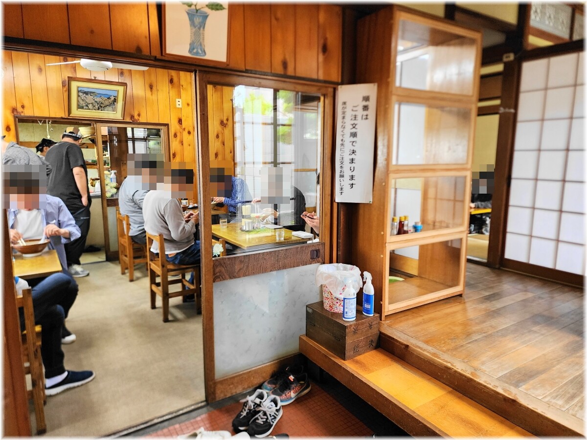 十八番@能代 店内