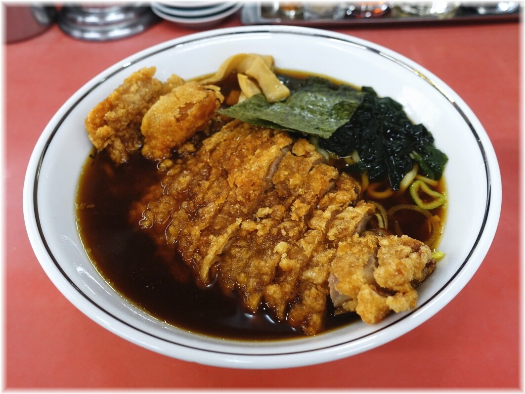 大王ラーメン ロースラーメン
