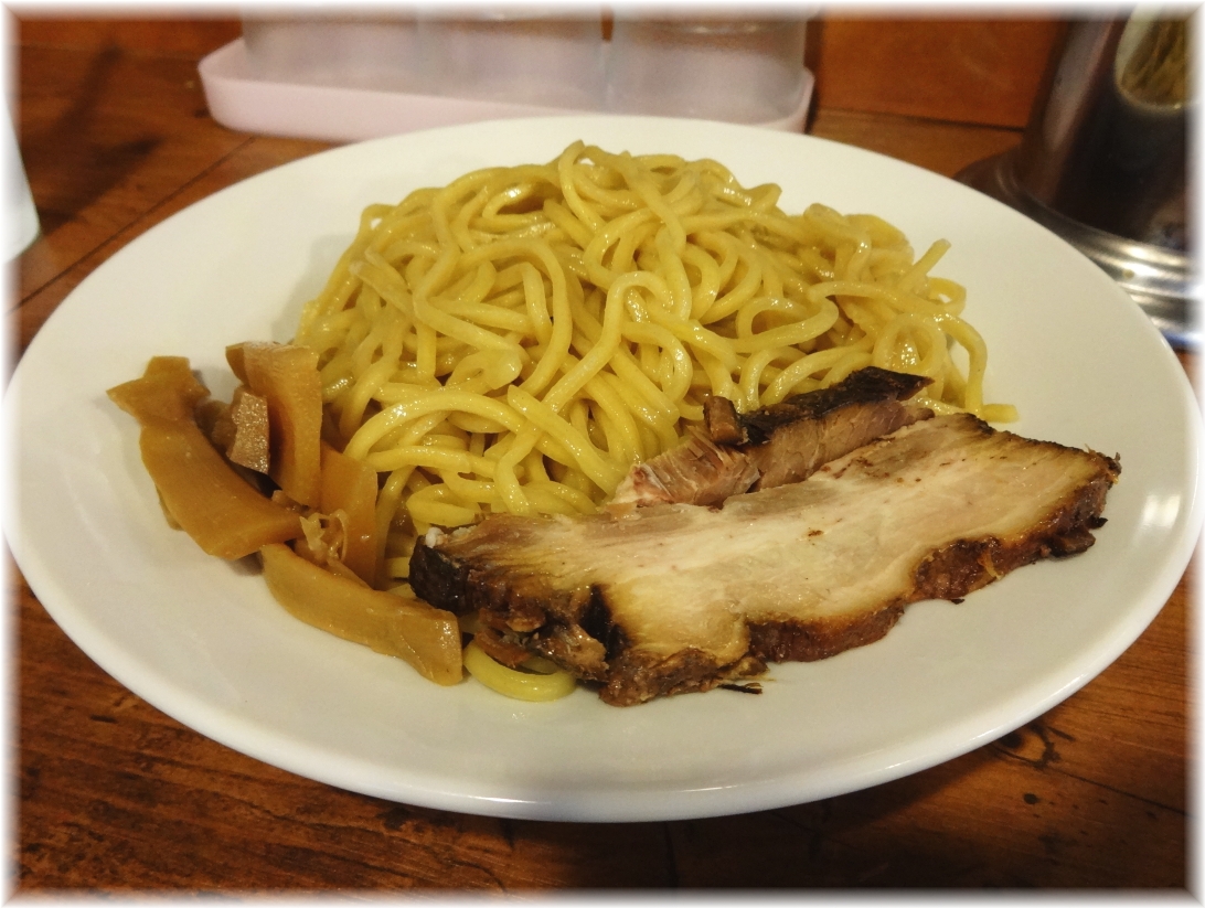 栄秀2 味噌つけ麺の麺1