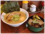 田じまや ラーメンとミニチャーシュー丼のセット