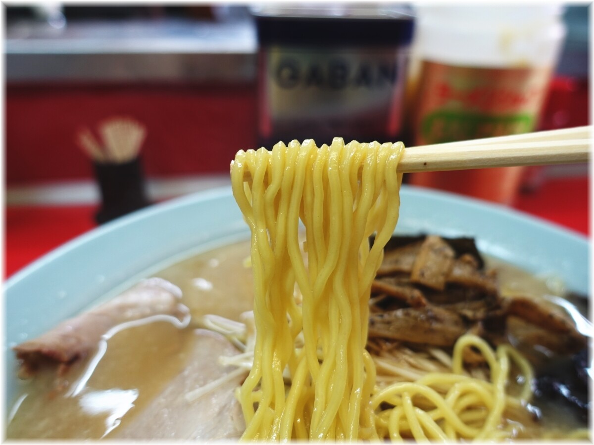 GOODMORNINGラーメンショップ ネギチャーシューメンの麺