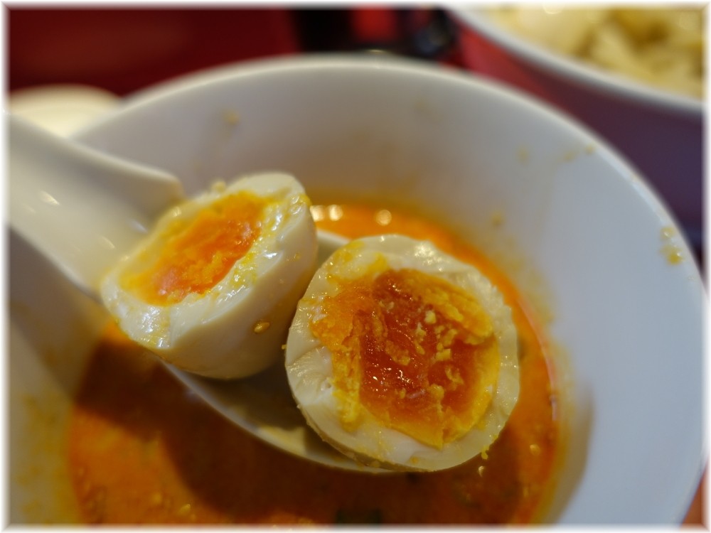 こてんぱん 特製冷やし担々つけ麺の味玉