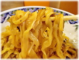 揚州商人目黒本店 スーラー油めんの刀切麺