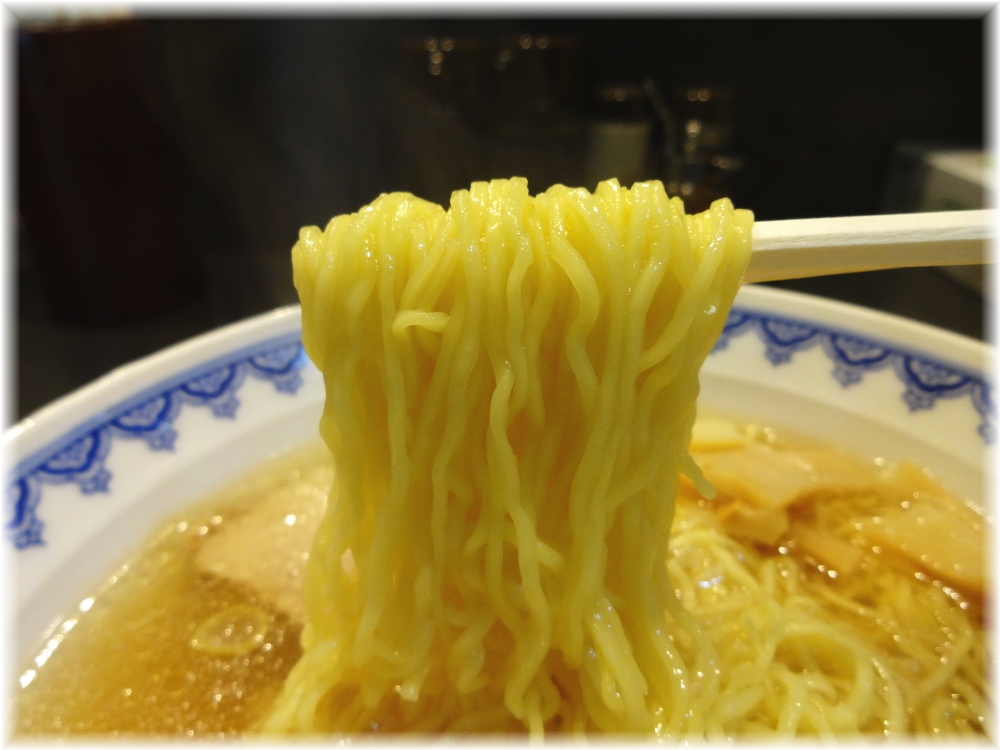 三吉屋 中華そばの麺