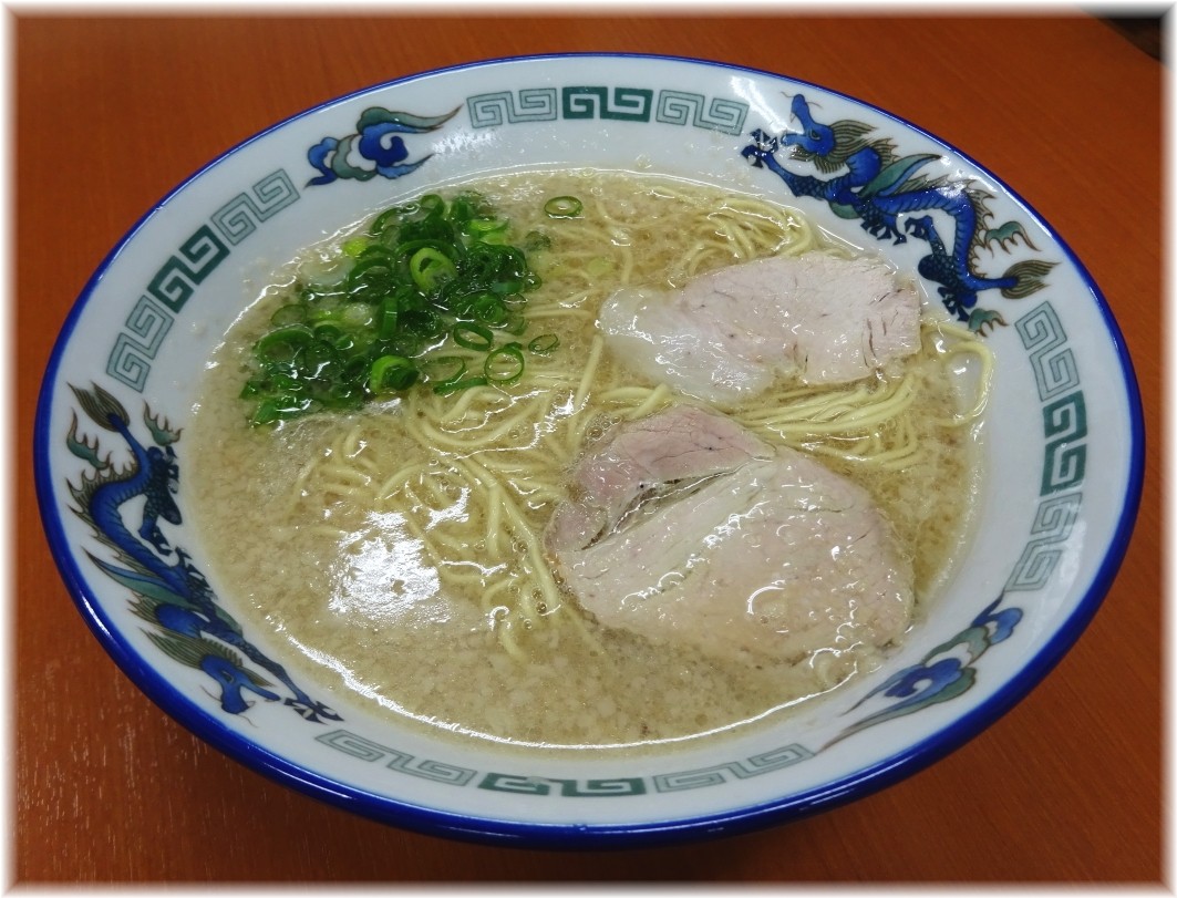 とんこつらーめん八 ラーメン