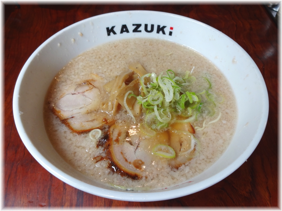 香月 しょうゆらーめん(三拍子)