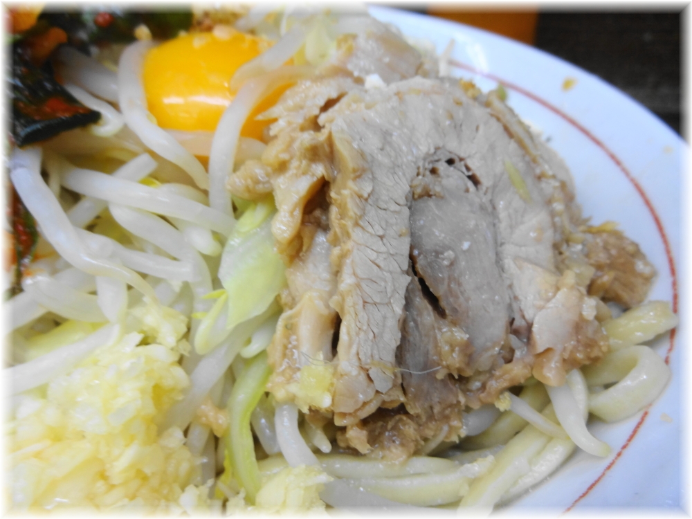 関内二郎 汁なし+ニラキムチ+粉チーズ3