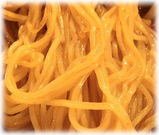 ティーヌン 中華麺