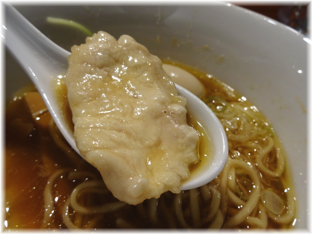 らぁ麺やまぐち 鶏そばの鶏チャーシュー