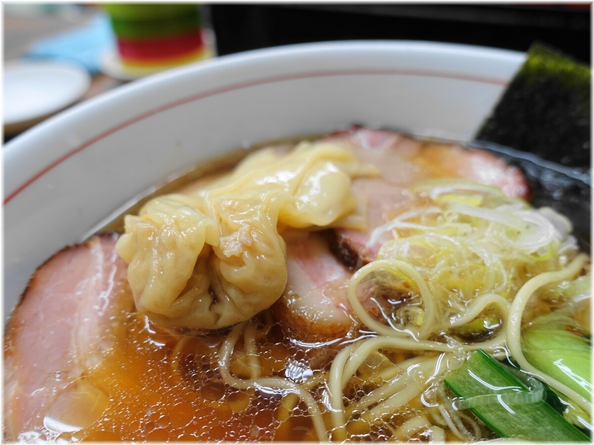 らぁめん夢5 全部のせらーめんのワンタン