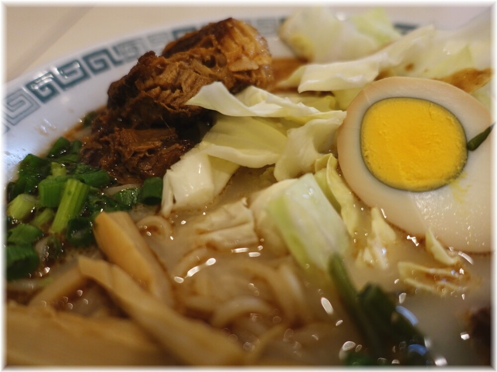 桂花ラーメン新宿西口店 太肉麺の具
