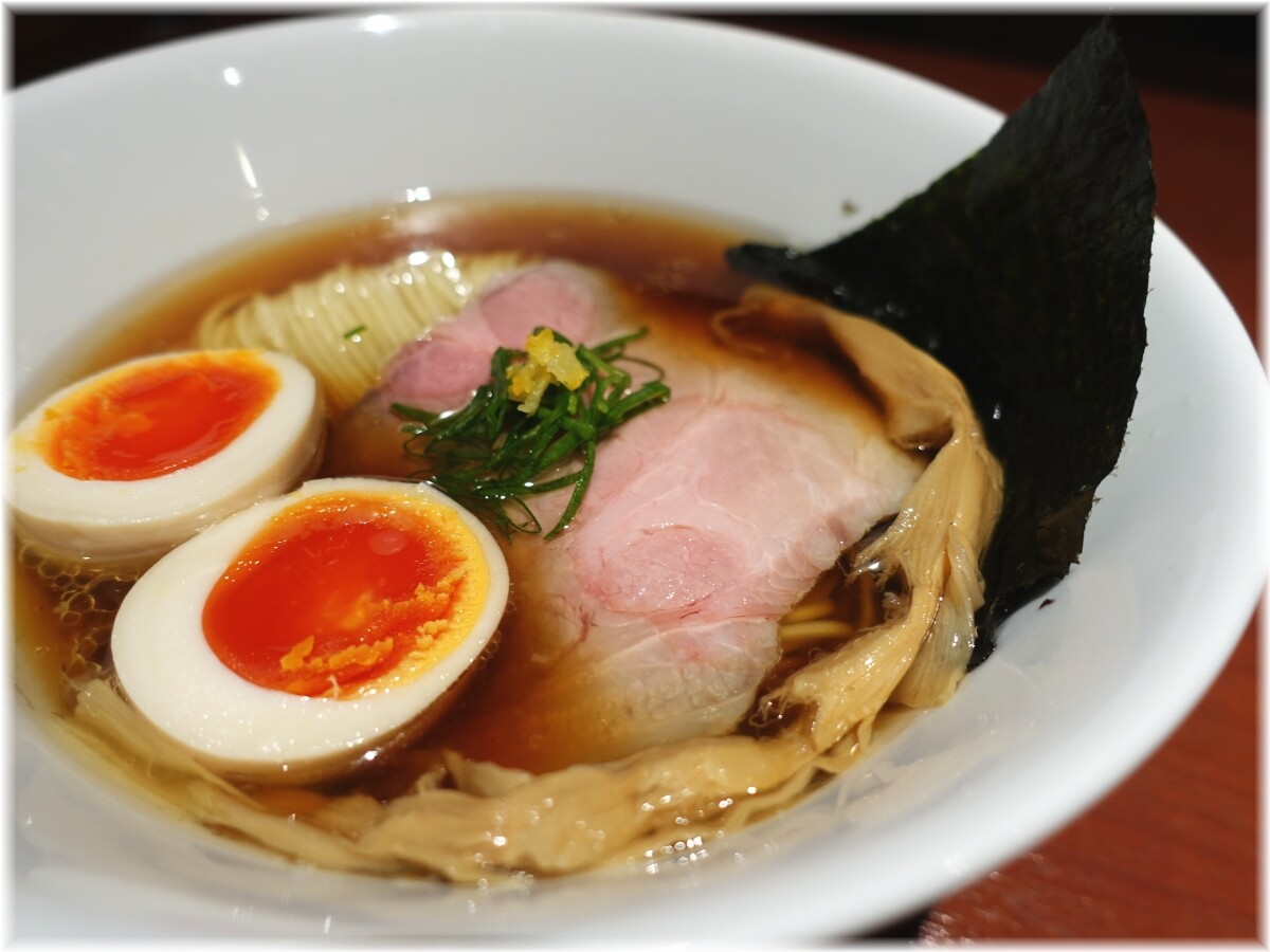酒肴場屯 津軽煮干し中華蕎麦の具2