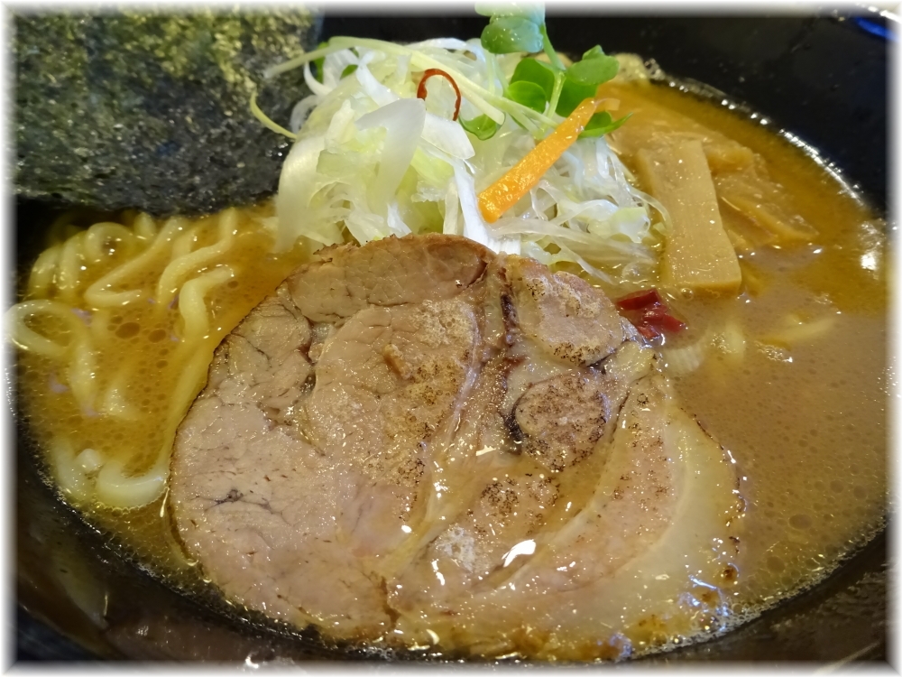 はせ川 らぁ麺(並盛)の具