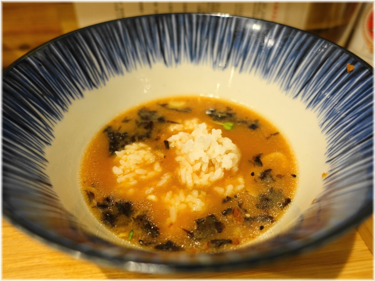 ハちゃんラーメン 煮干し昆布水冷麺(ニボコン)の追い飯