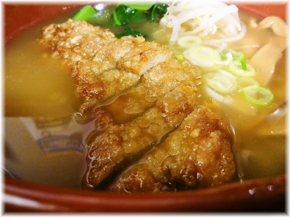 万世麺店新宿西口店 排骨拉麺のパーコー