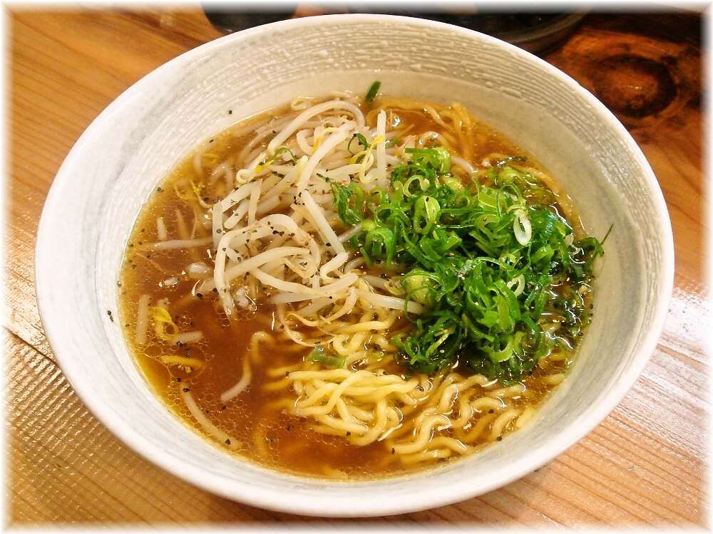 本家博多担々麺RON 鶏ガラ醤油ソバ