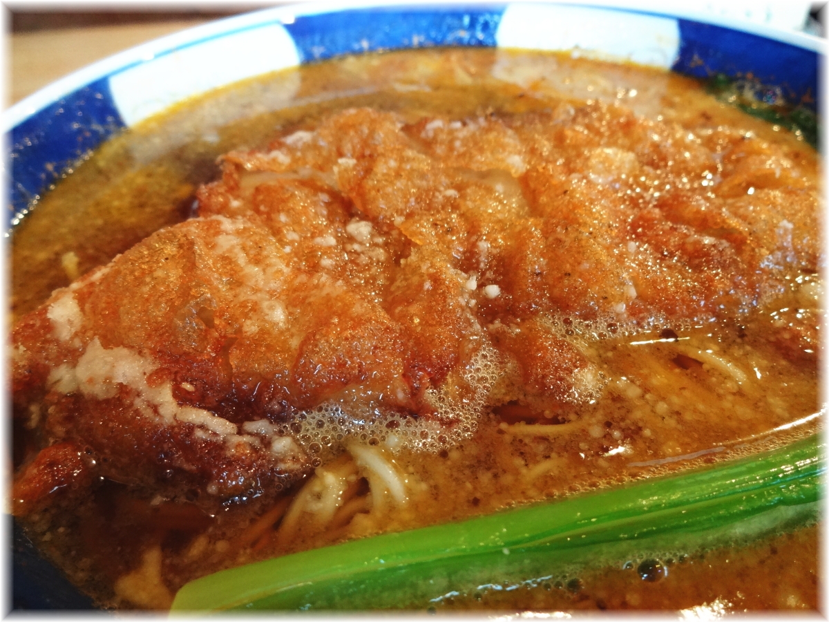 虎ノ門よかろう ぱいこうだんだんめんの具