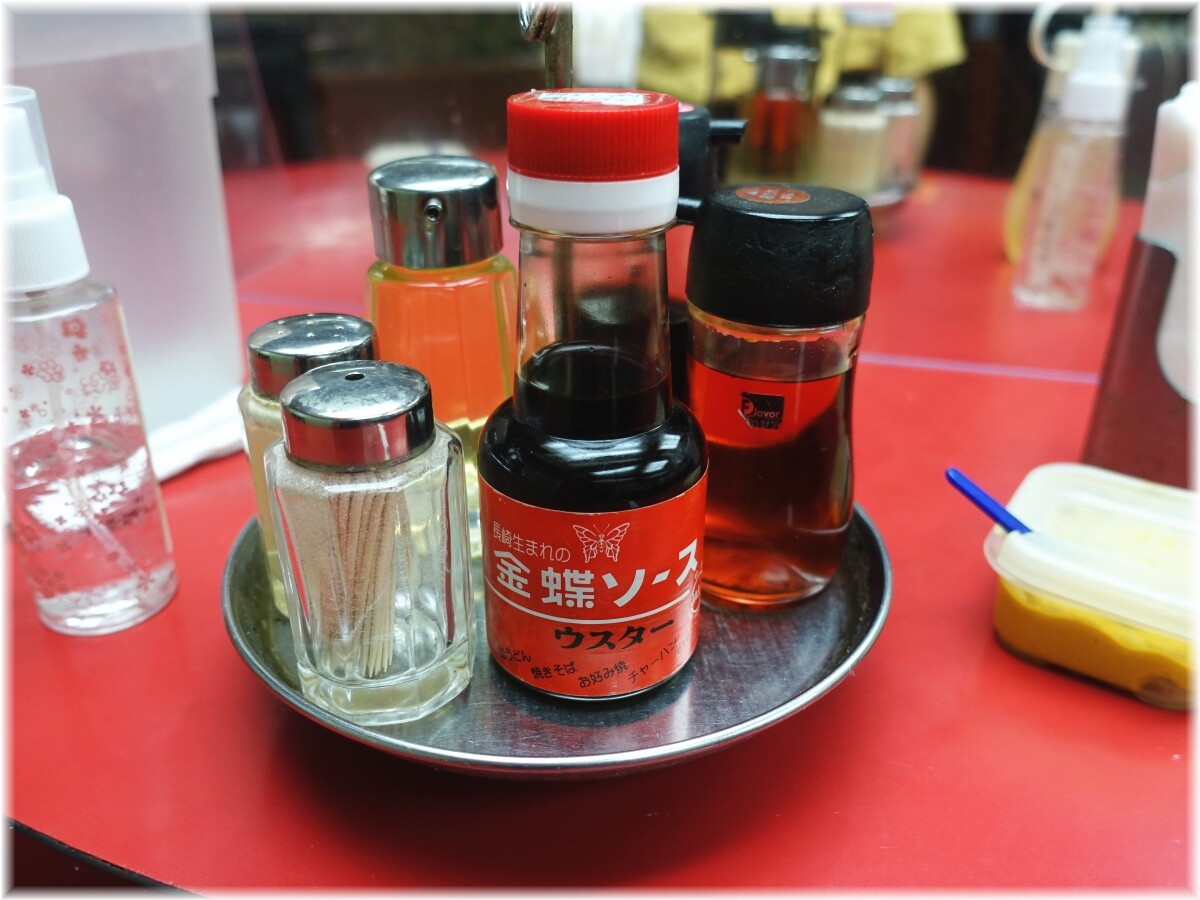 長崎飯店渋谷店 卓上の調味料