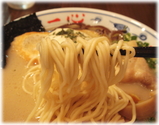 一心 カルボナーラとんこつラーメンの麺