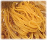 きなりや 焦がし醤油らーめんの麺