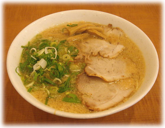 京都銀閣寺ますたに ラーメン