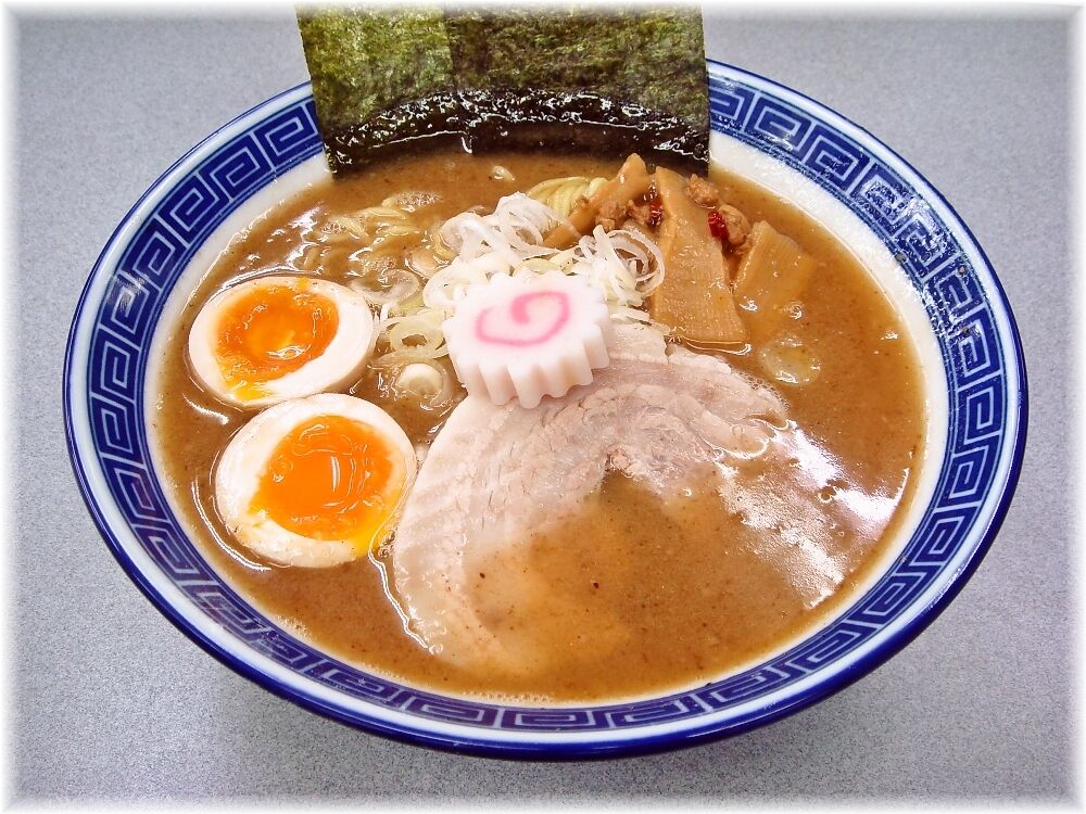 麺匠なかたに 豚骨魚介ラーメン