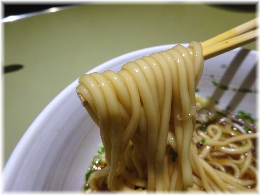 ロ麺ズ らーめん正油の麺