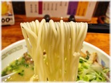 こむらさき ラーメン(チャーシュー入り)の麺