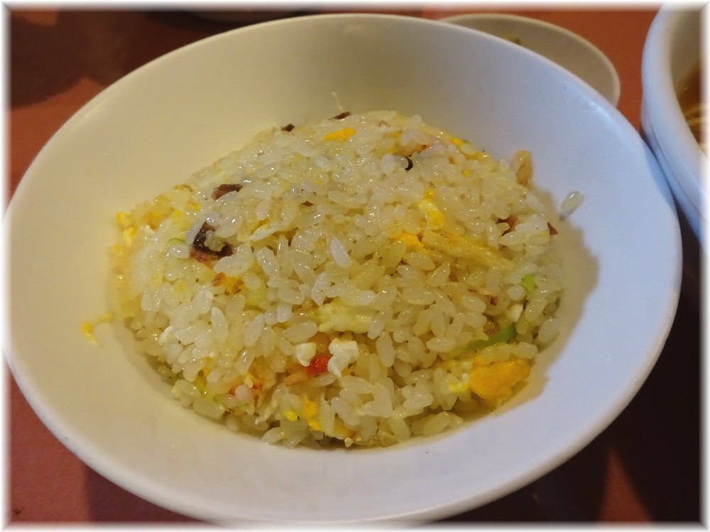 岩手屋 半チャーハン