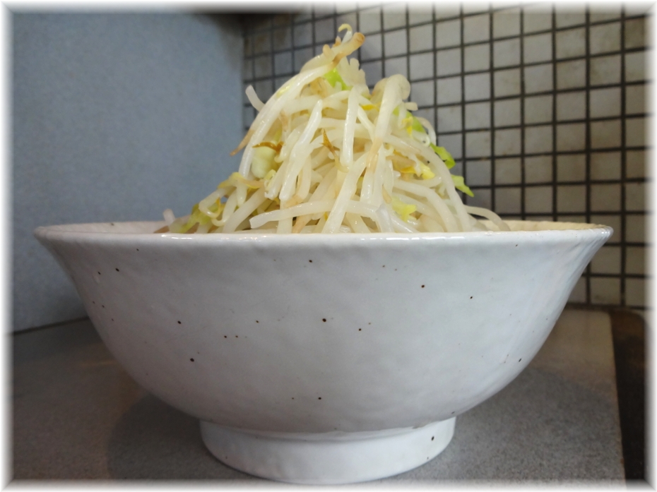 ラーメン虎ノ門店 ラーメン野菜増し