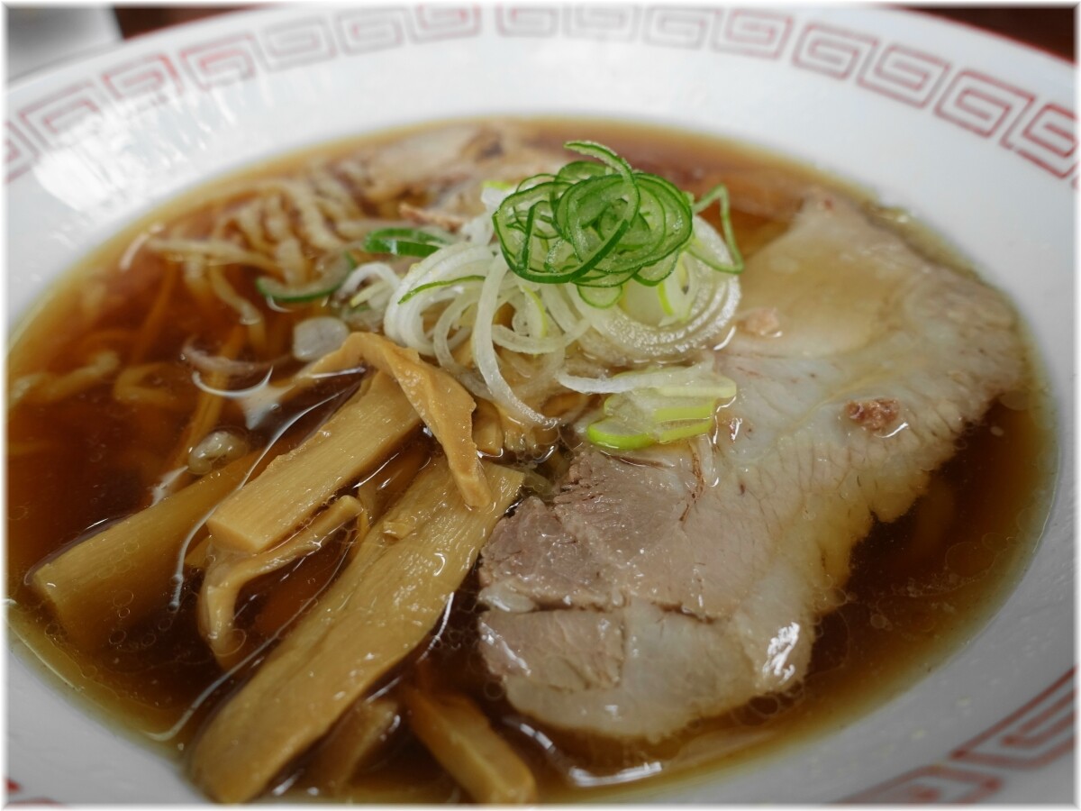 中華そば琴の 中華そば(麺半分)の具