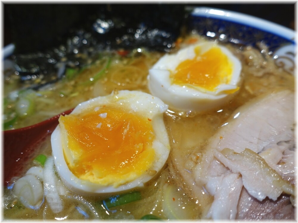 ラーメン凪BUTAO渋谷店 特製ラーメンの味玉