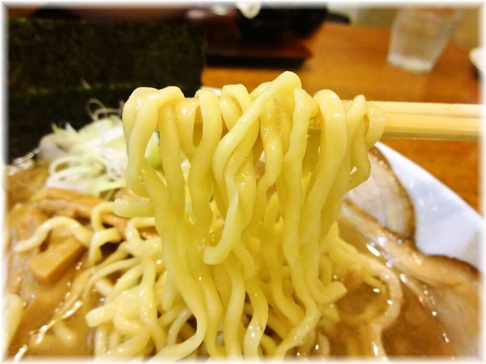 和正 中華麺(チャー玉)の麺