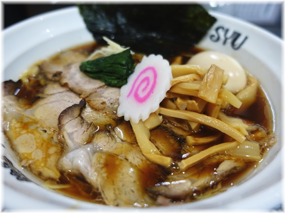 Noodle Studio SYU 周 醤油らーめん全部乗せの具